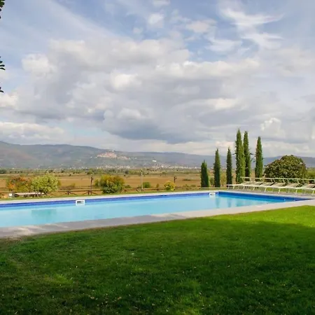Villa Renovated With A Charming Pool *