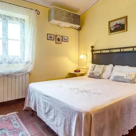 Villa Renovated With A Charming Pool Cortona