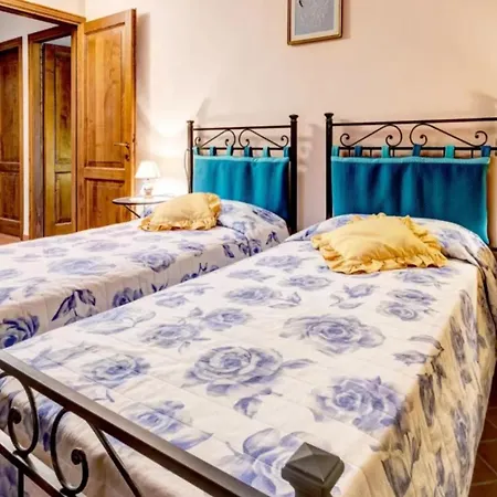Villa Renovated With A Charming Pool